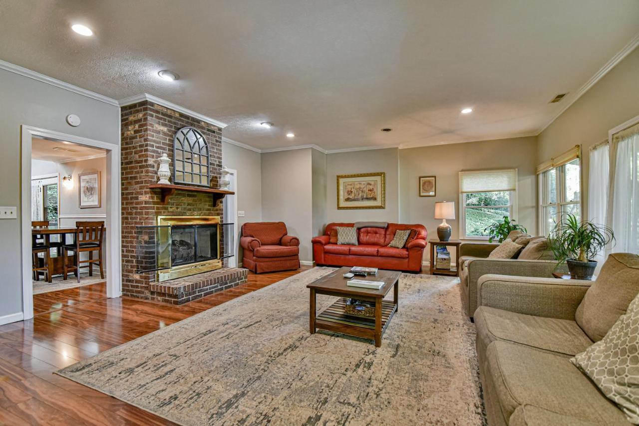 South Asheville Home With Hot Tub Just 11 Miles To Downtown Exteriör bild